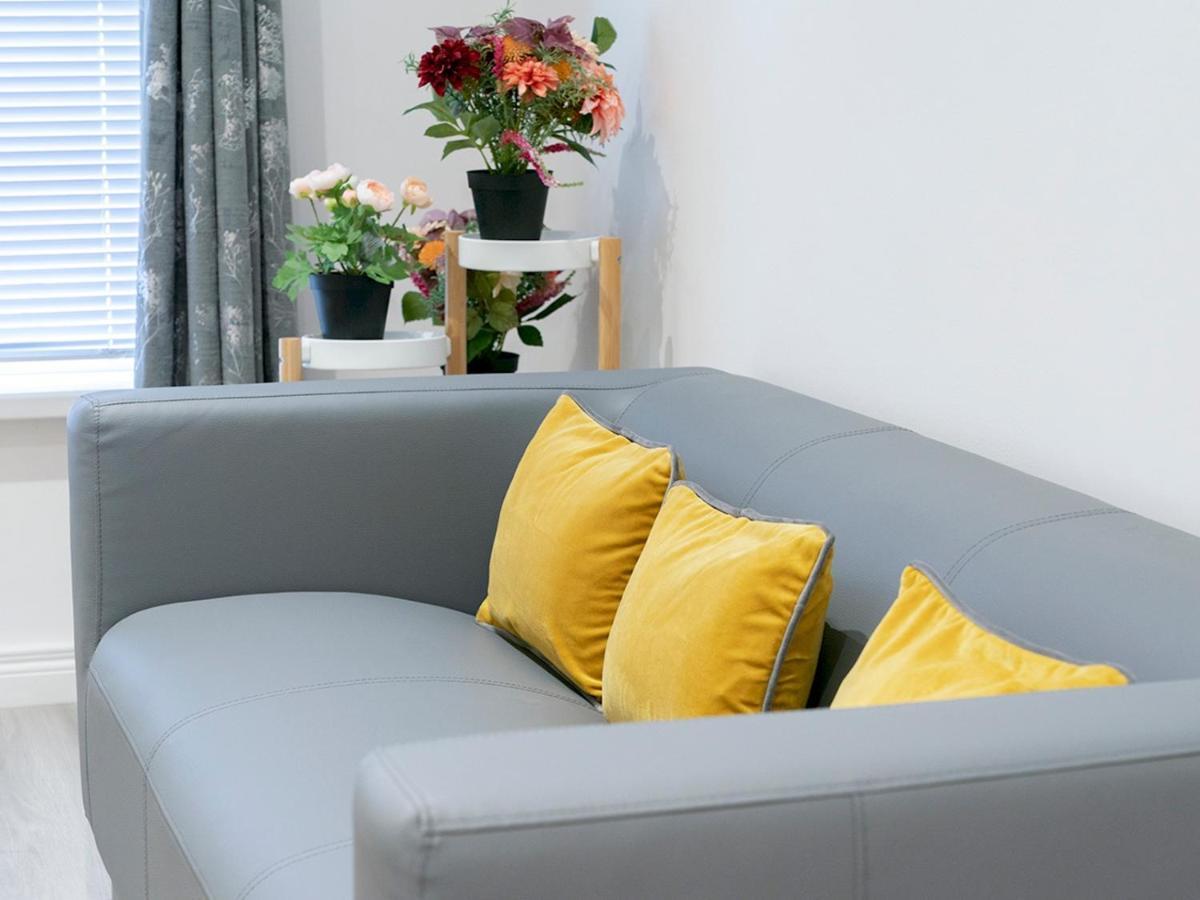 Pass The Keys - Bright & Airy 2Br 2Bath Apt In Perfect Location Белфаст Екстериор снимка